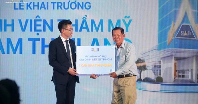 Bệnh viện Thẩm mỹ SIAM Thailand vừa khai trương, vừa nhận giải thưởng lớn